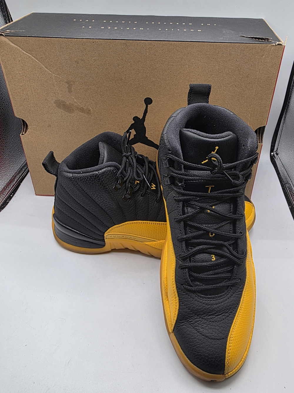 Air Jordan 12 Retro University Gold Men's Size 10.5  Sneakers.